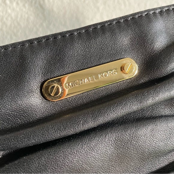 Michael Kors Soft Leather Shoulder Bag - Picture 4 of 12